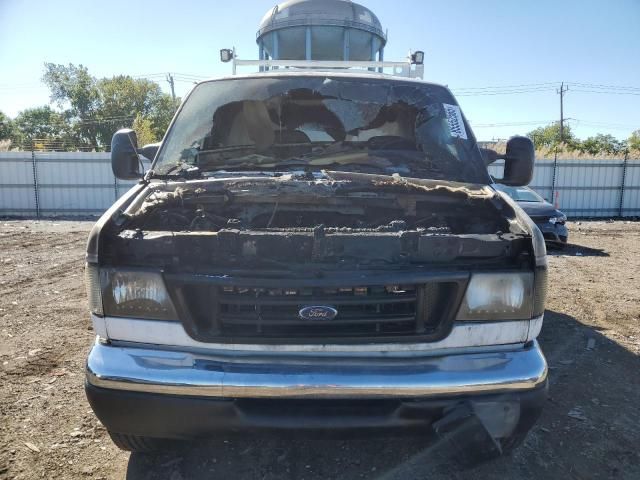 2006 Ford Econoline E350 Super Duty Cutaway Van