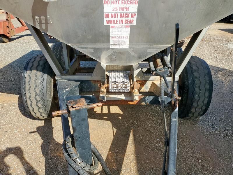 2017 Unknown 2017 Spreader