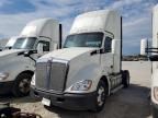 2017 Kenworth T680 Semi Truck
