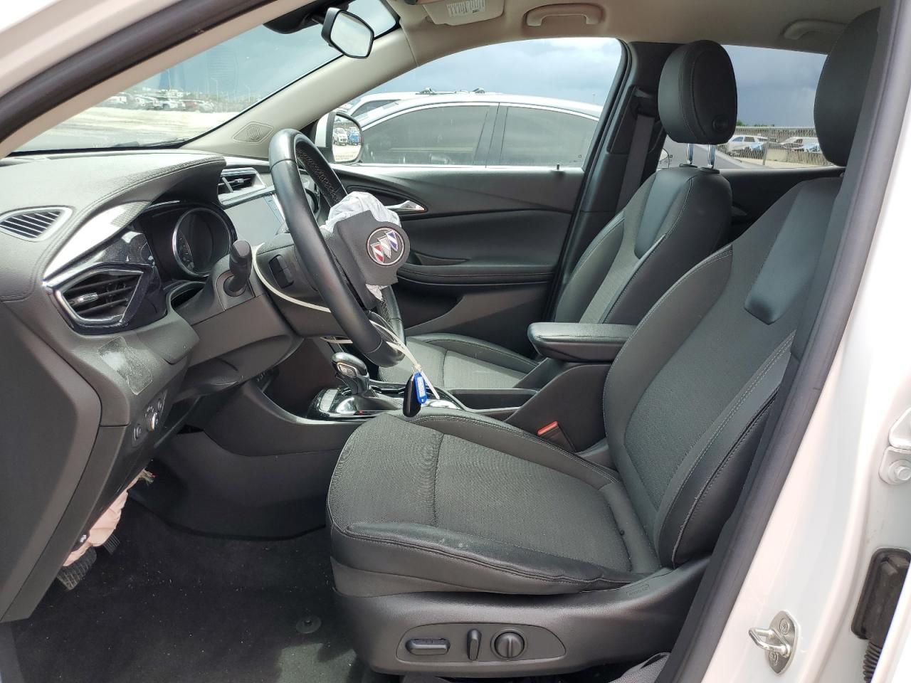 2022 Buick Encore gx Select