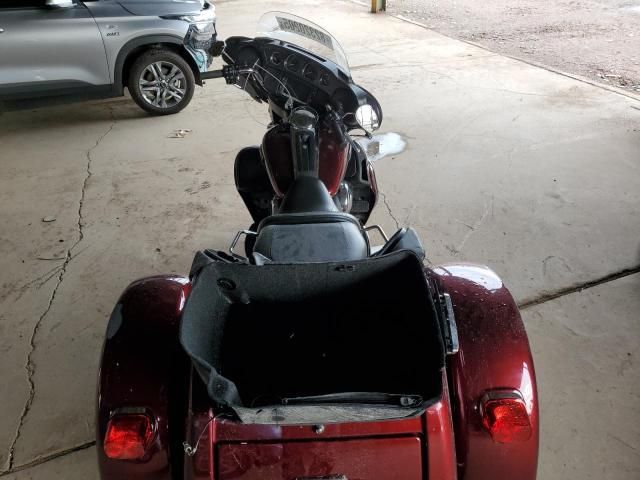 2015 Harley-Davidson Flhtcutg TRI Glide Ultra