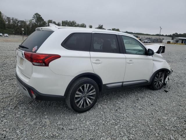 2020 Mitsubishi Outlander es