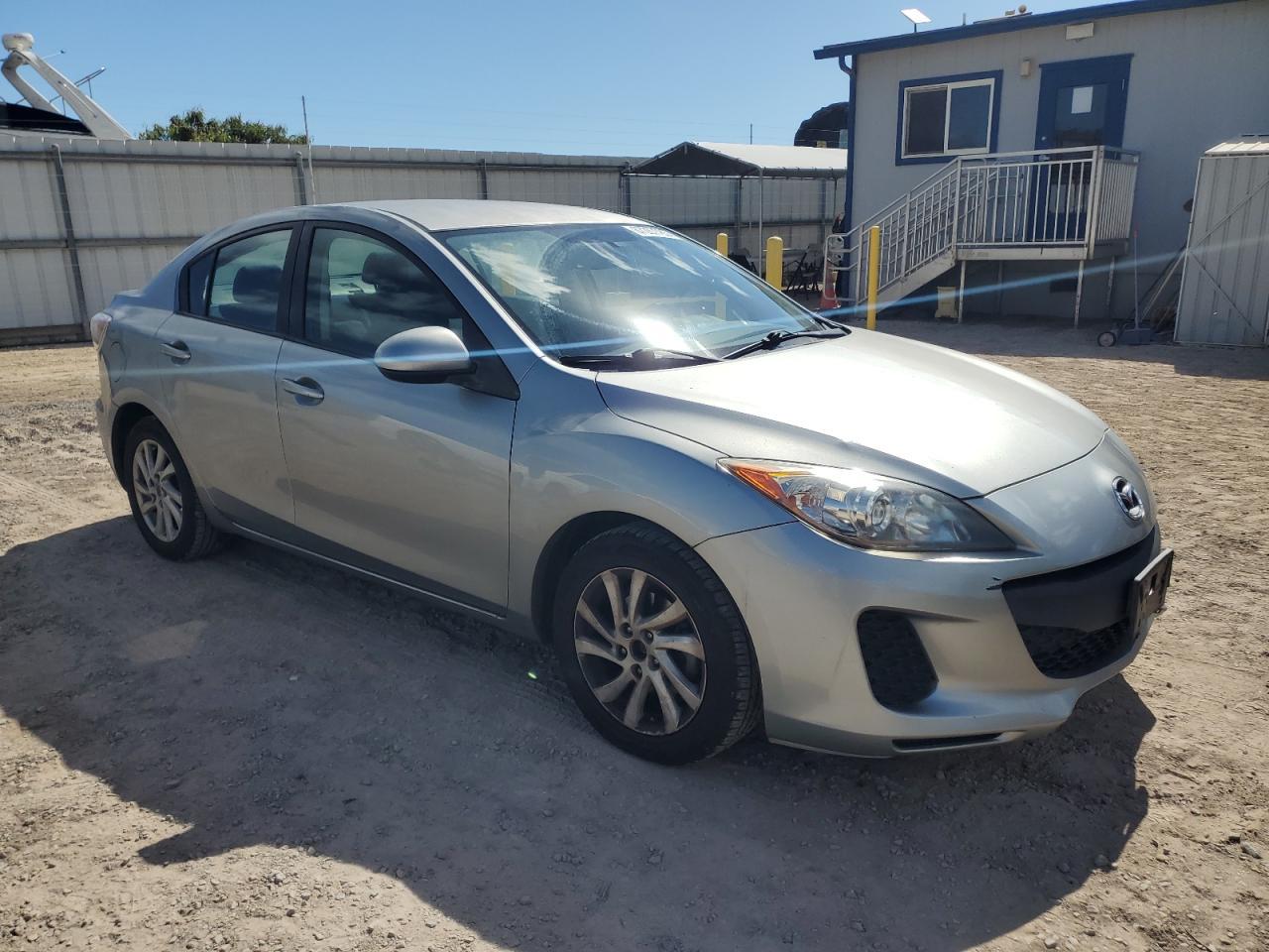 2012 Mazda 3 I