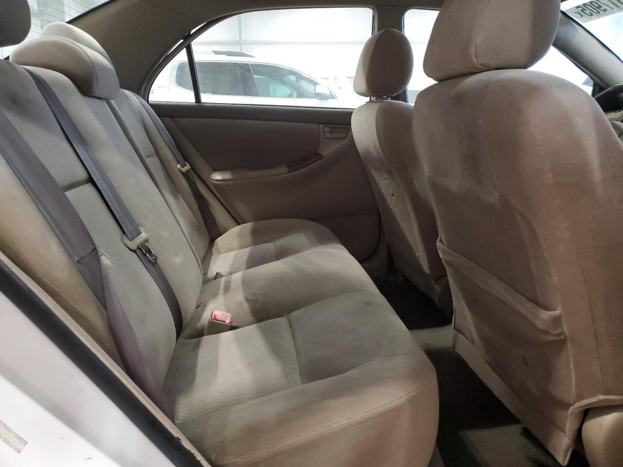 2005 Toyota Corolla ce