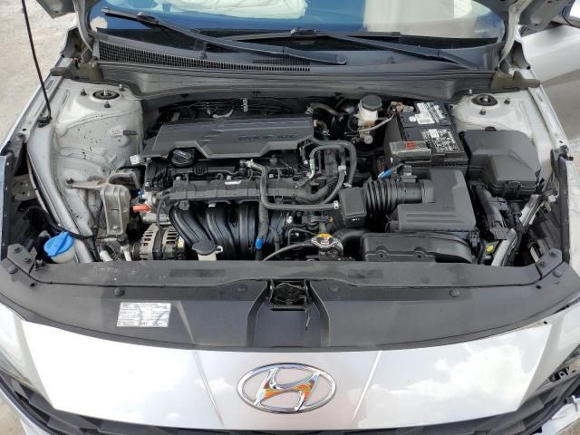 2021 Hyundai Elantra SE
