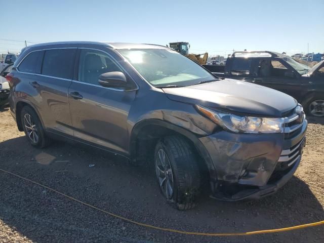 2018 Toyota Highlander SE