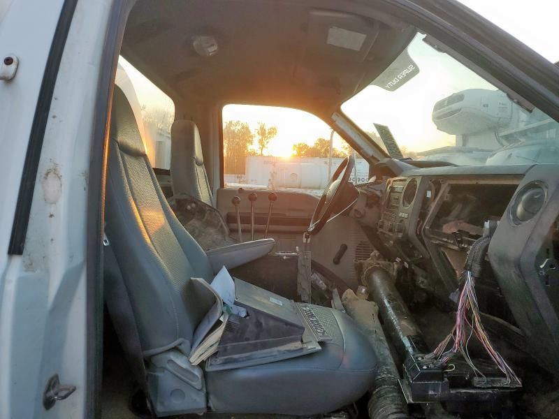 2012 Ford F750 Super Duty