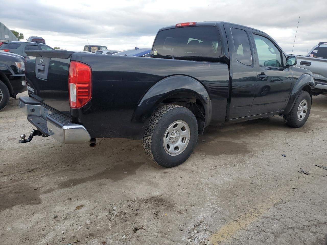 2015 Nissan Frontier s