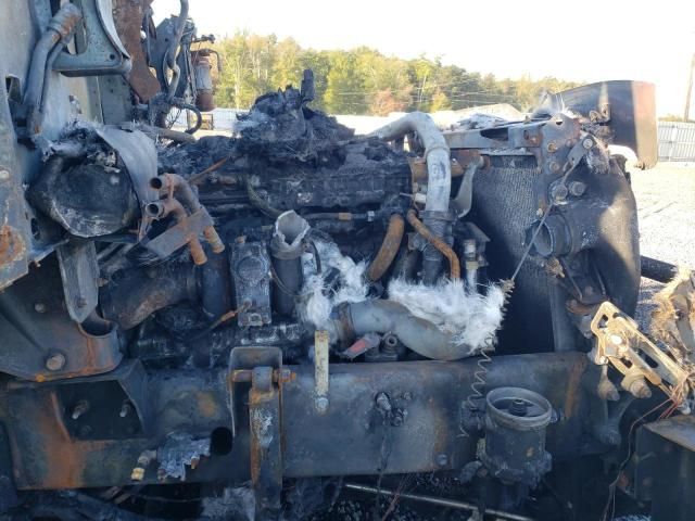 2017 Mack CXU613 Semi Truck