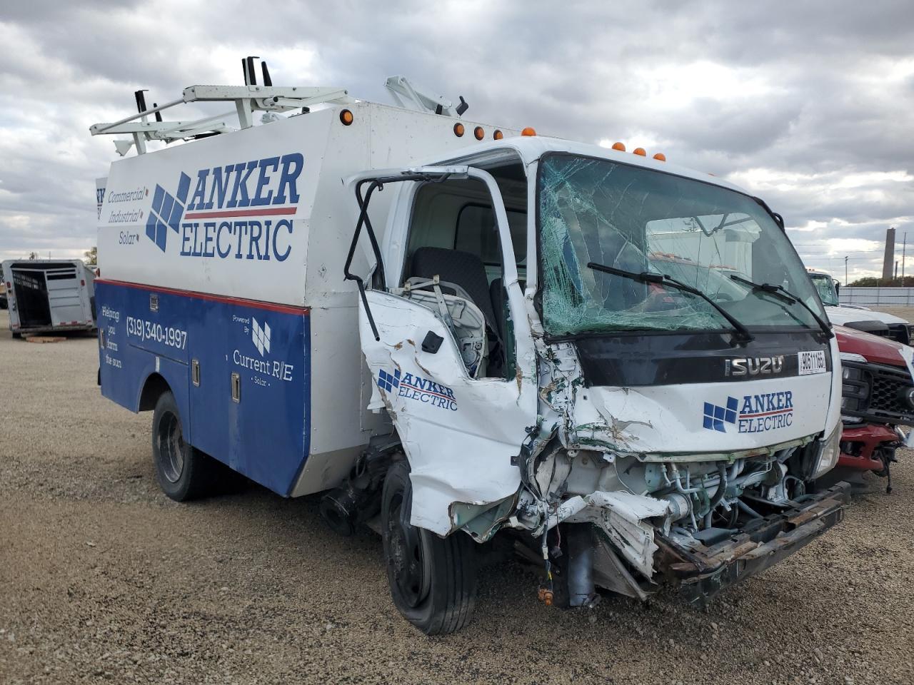 2007 Isuzu NPR Utility / Service Truck