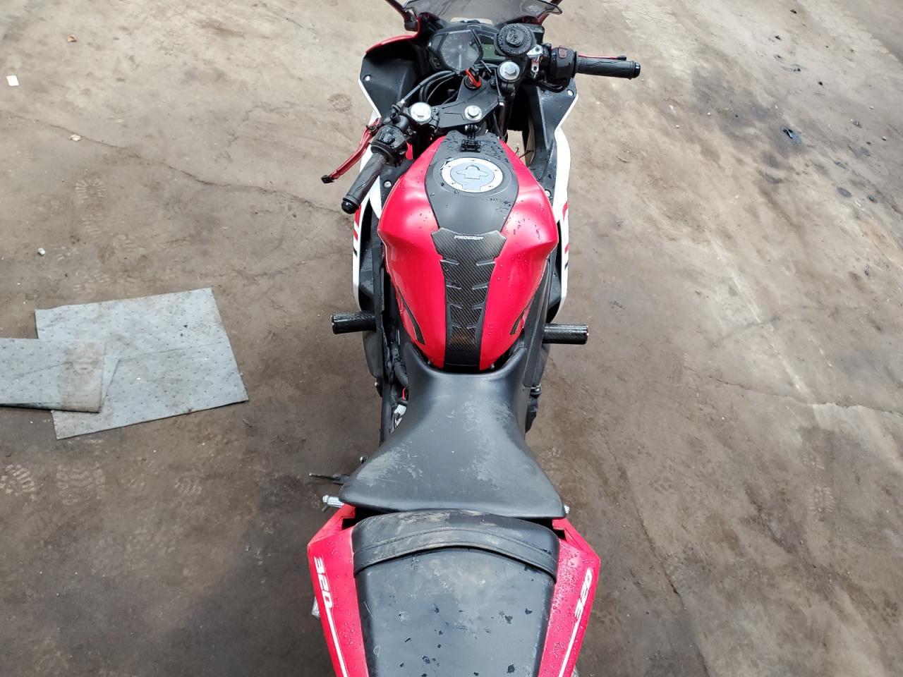 2015 Yama YZFR3