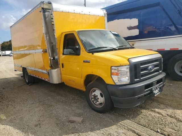 2022 Ford Econoline-BOX Truck