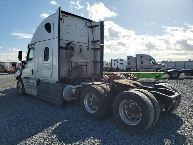 2021 Freightliner Cascadia 126 Semi Truck