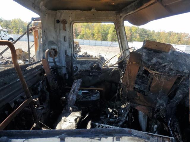 2015 Mack CXU613 Semi Truck