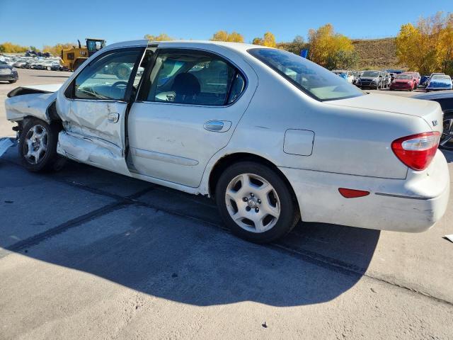 2000 Infiniti I30