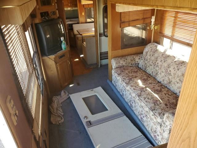1990 Teton Trailers 5TH Wheel