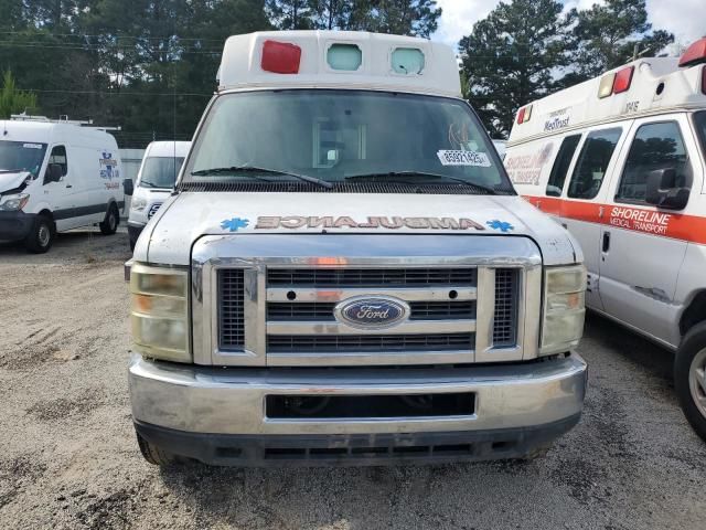 2011 Ford Econoline E350 Super Duty Van
