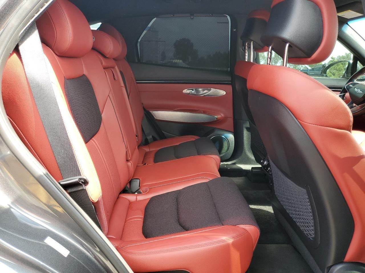 2023 Genesis Gv70 Base