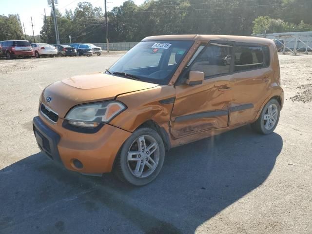 2011 KIA Soul +