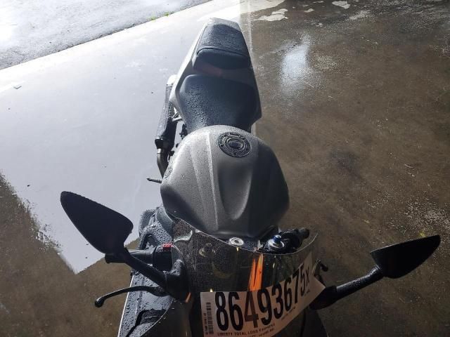 2003 Yamaha YZFR6 L