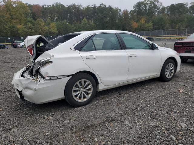 2015 Toyota Camry le