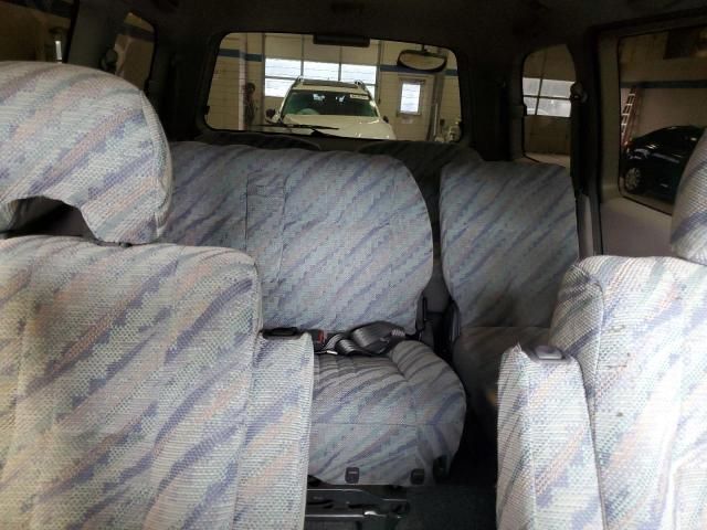 1998 Mitsubishi Delica