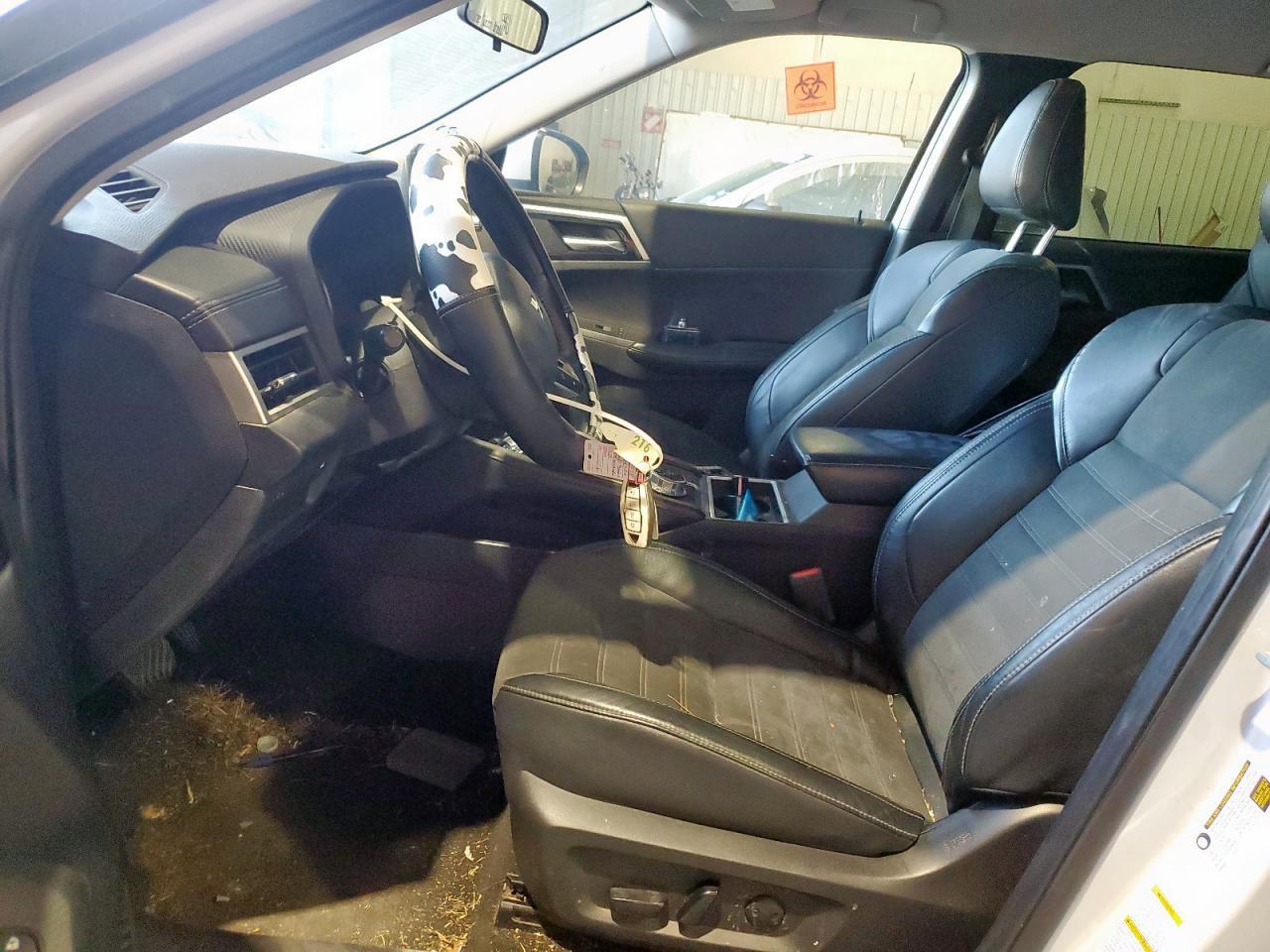 2022 Mitsubishi Outlander se