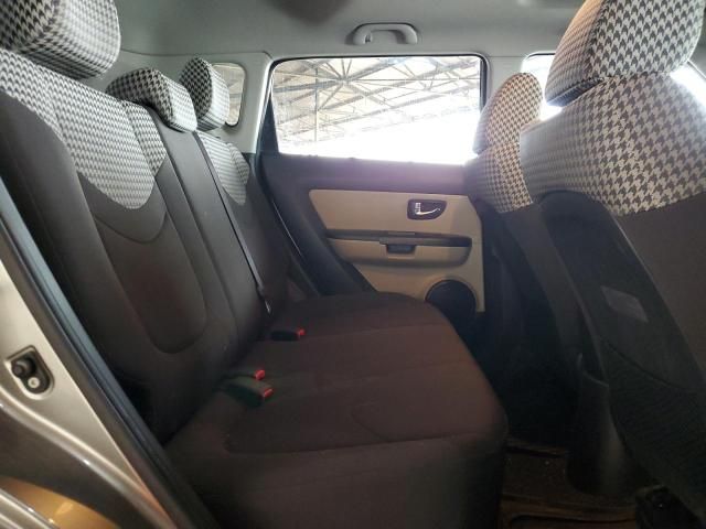 2013 KIA Soul +