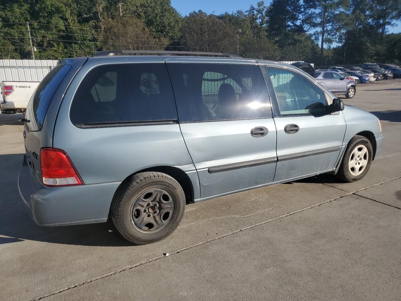 2004 Ford Freestar se