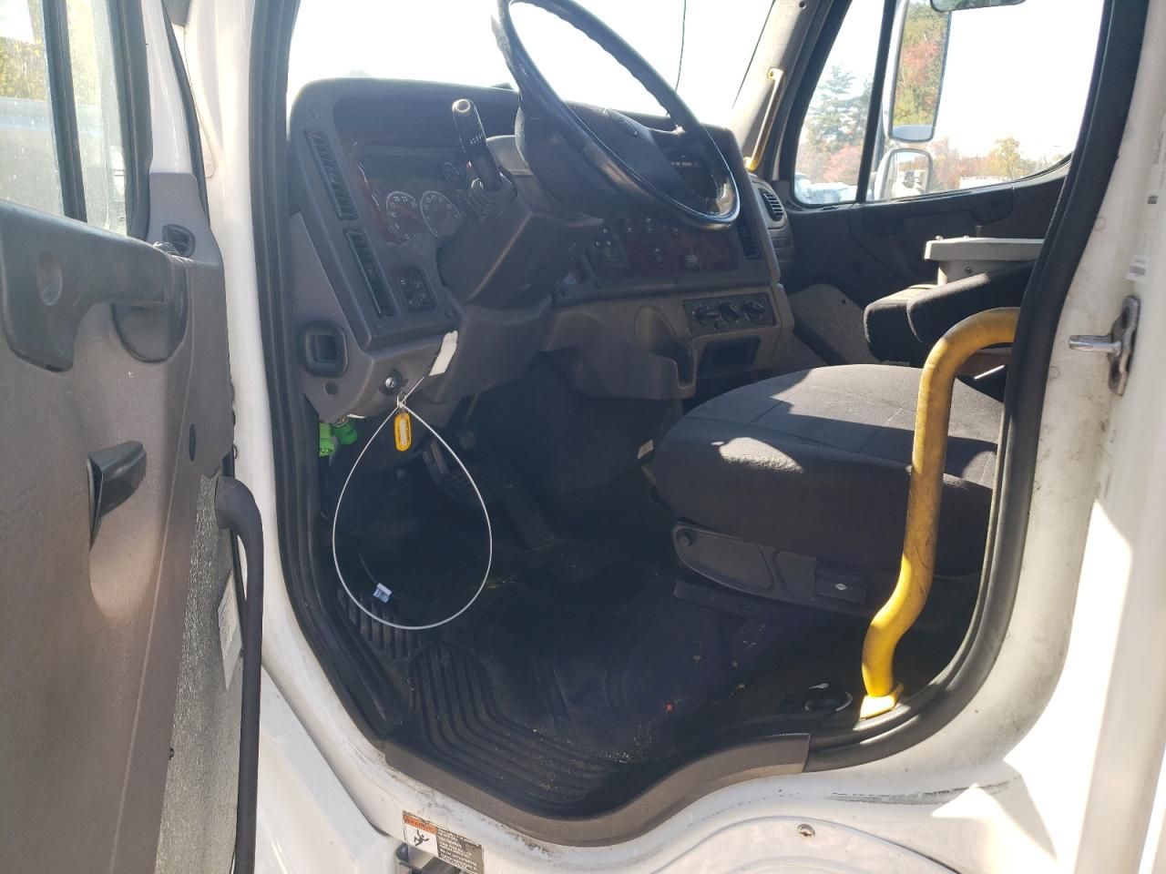 2022 Freightliner M2 106