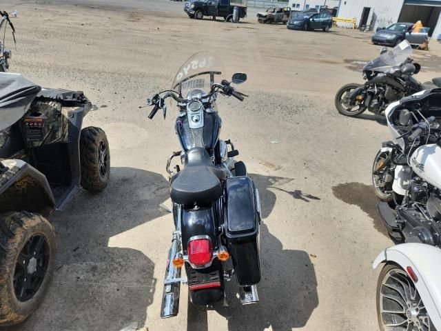 2014 Harley-Davidson FLD Switchback