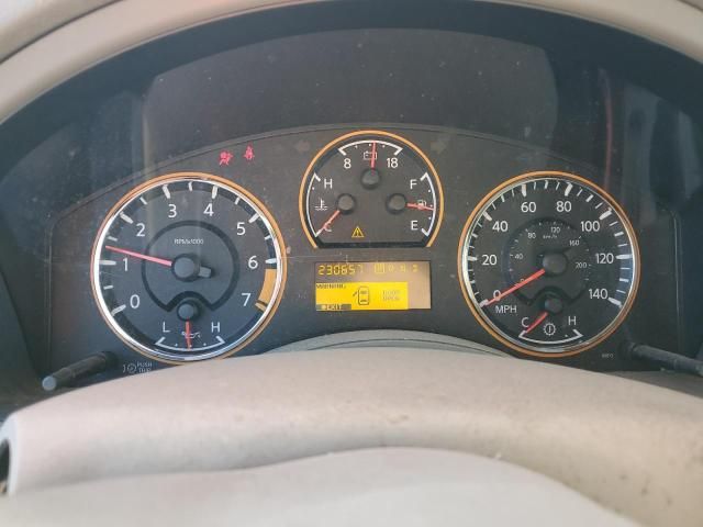 2010 Nissan Armada se