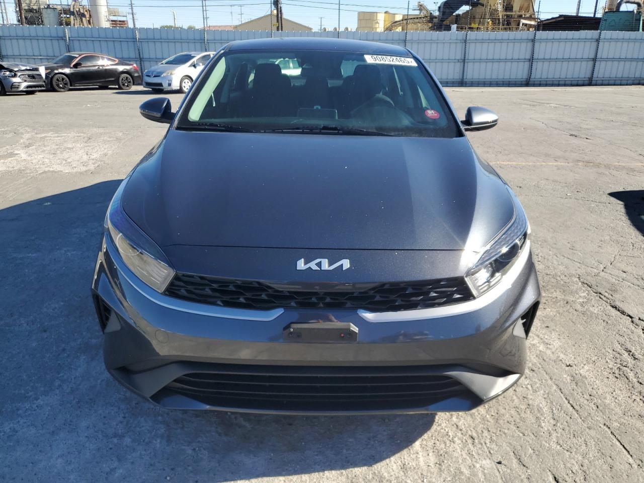 2023 KIA Forte lx