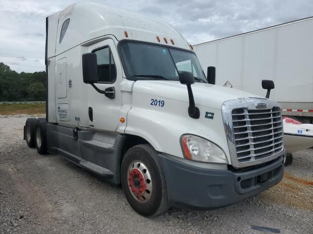 2018 Freightliner Cascadia 125 Semi Truck