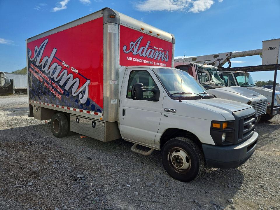 2015 Ford E350 BOX Truck
