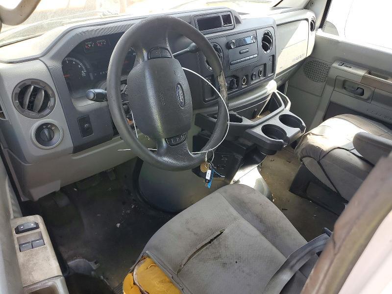 2009 Ford Econoline E350 Super Duty Wagon