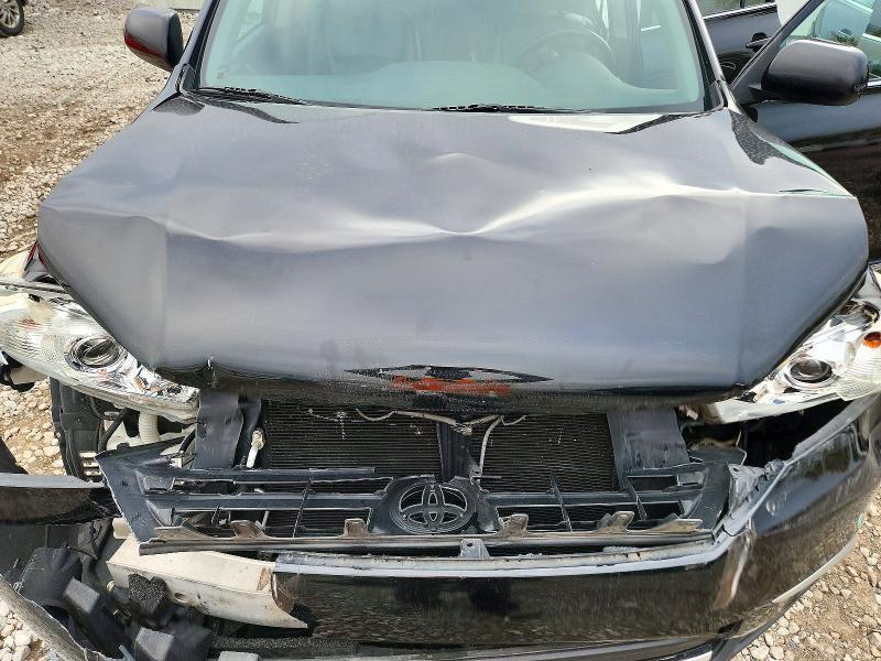 2013 Toyota Highlander SE