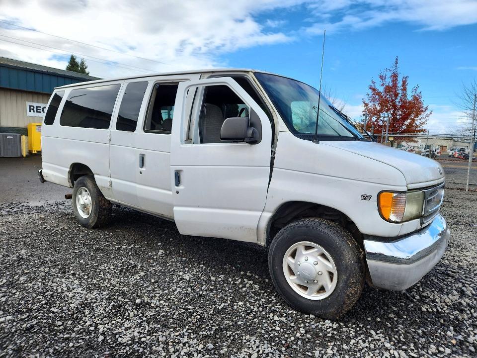 2002 Ford Econoline E350 Super Duty Wagon