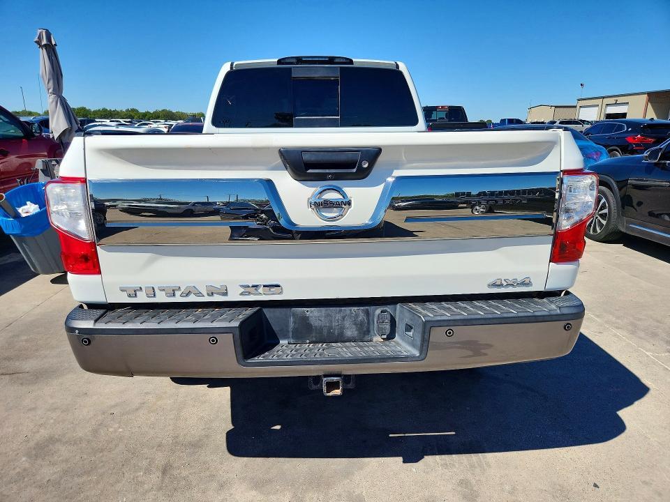 2016 Nissan Titan XD Platinum Reserve