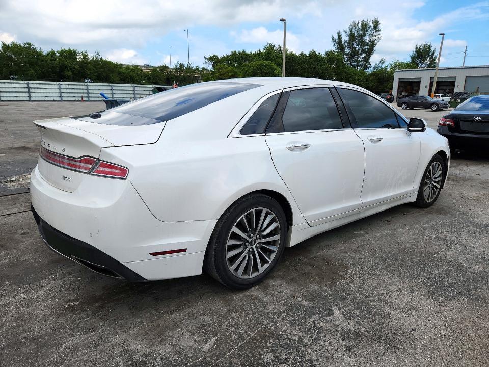 2017 Lincoln MKZ