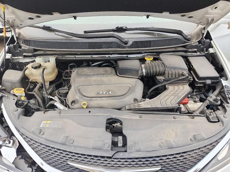 2017 Chrysler Pacifica Touring L
