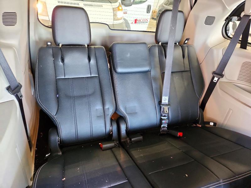 2014 Chrysler Town & Country Touring