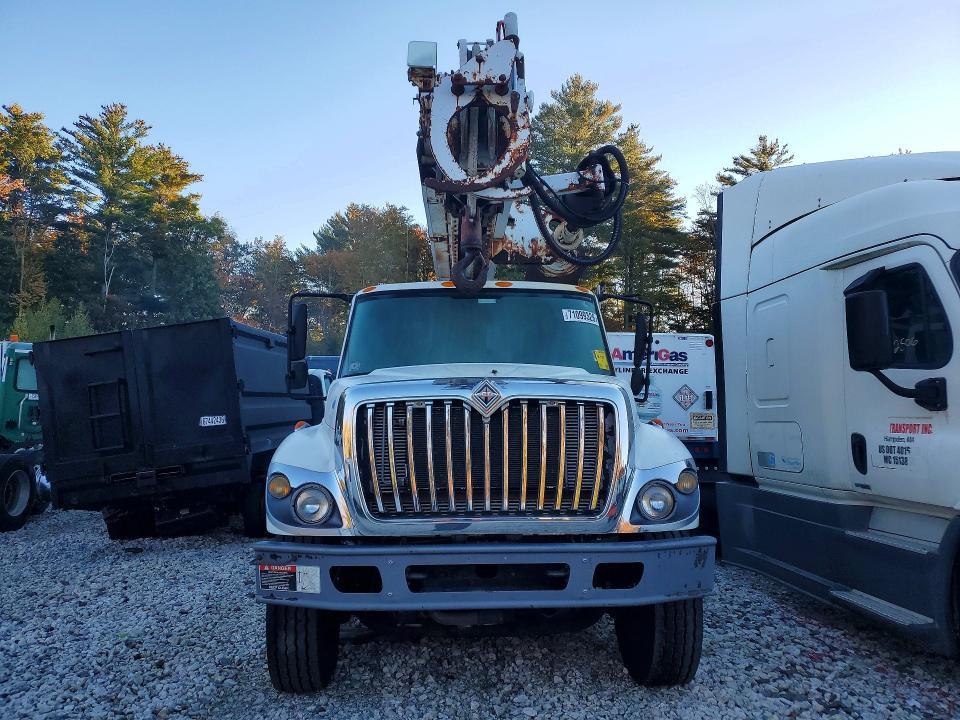 2008 International 7400 Digger Derrick Truck