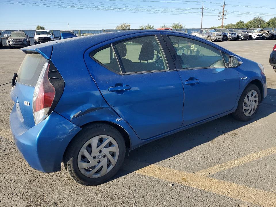 2015 Toyota Prius C TWO
