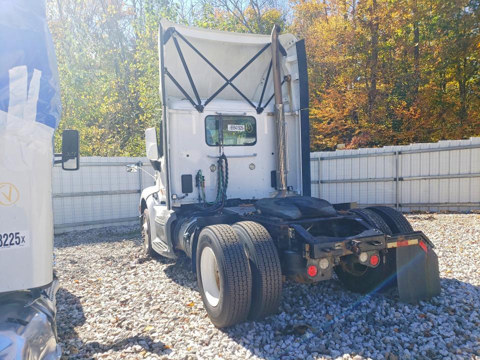 2020 Peterbilt 579 Semi Truck