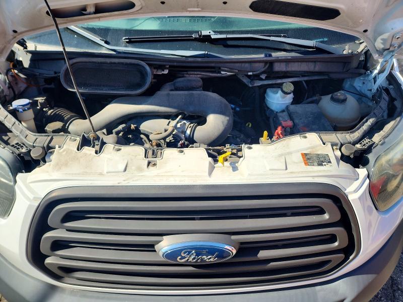 2015 Ford Transit BOX Truck