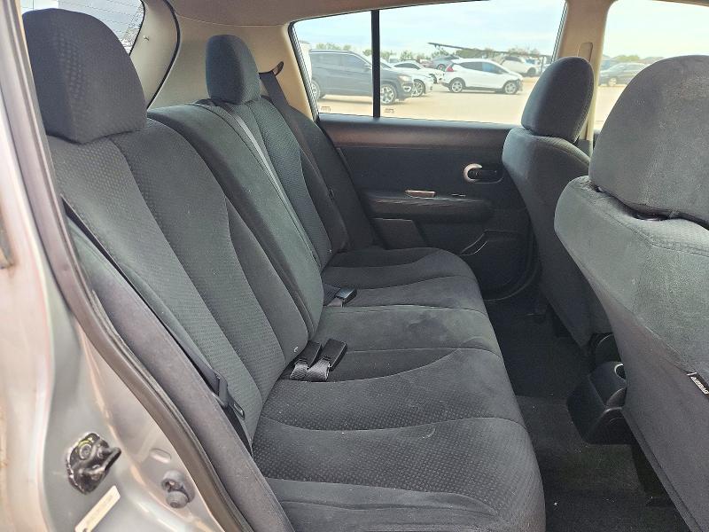 2012 Nissan Versa 1.8 S