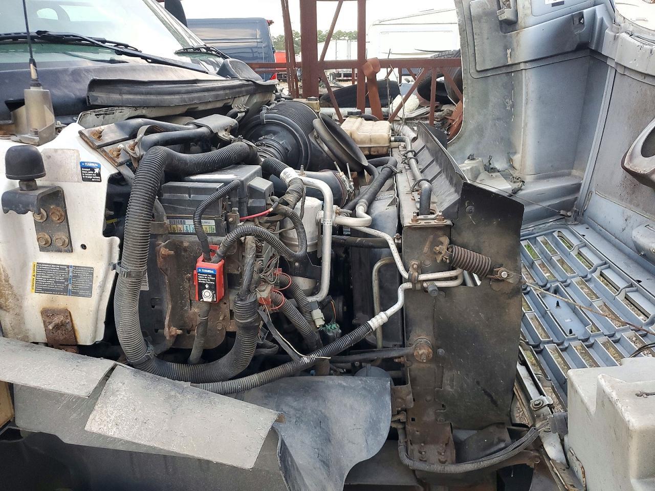 2005 GMC C5500 BOX Truck