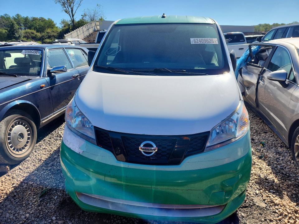 2021 Nissan NV200 S
