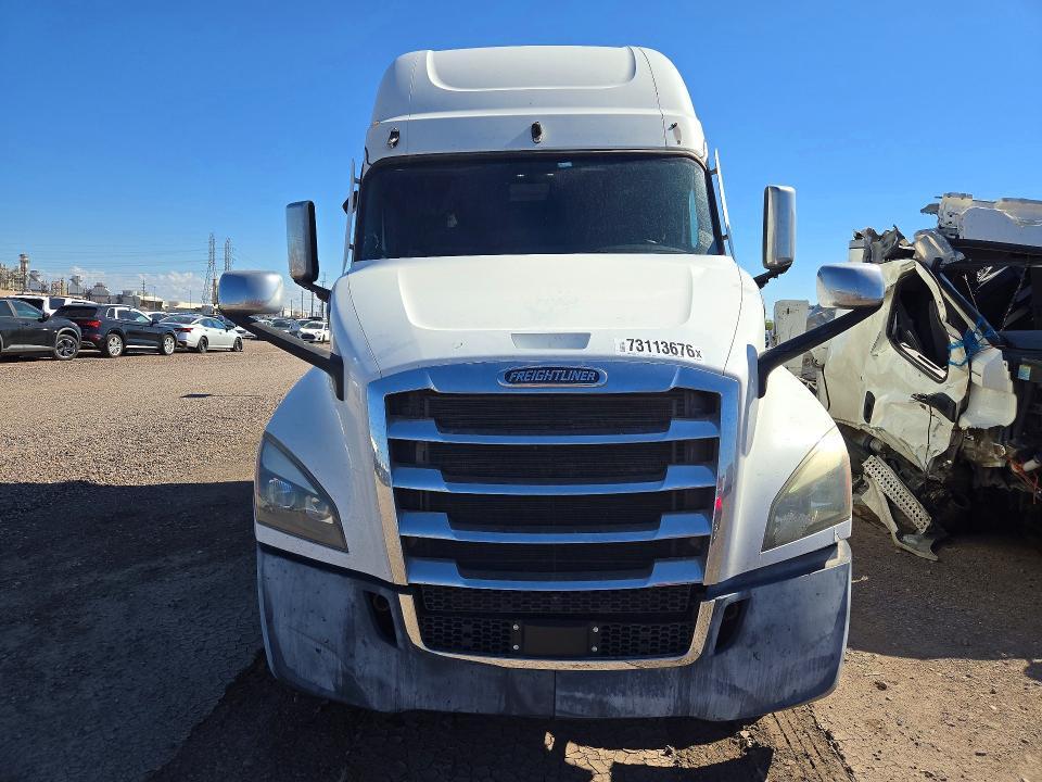 2022 Freightliner Cascadia 126 Semi Truck